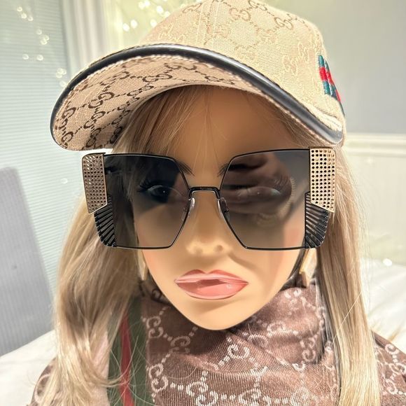 OXYDO Ladies Sunglasses - Picture 4 of 17